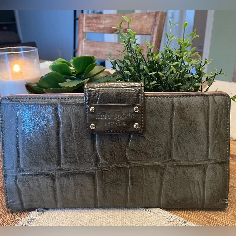 Kate Spade Rialto Place Neda Clutch / Olive Green Croc-Embossed / Vintage - Picture 1 of 11